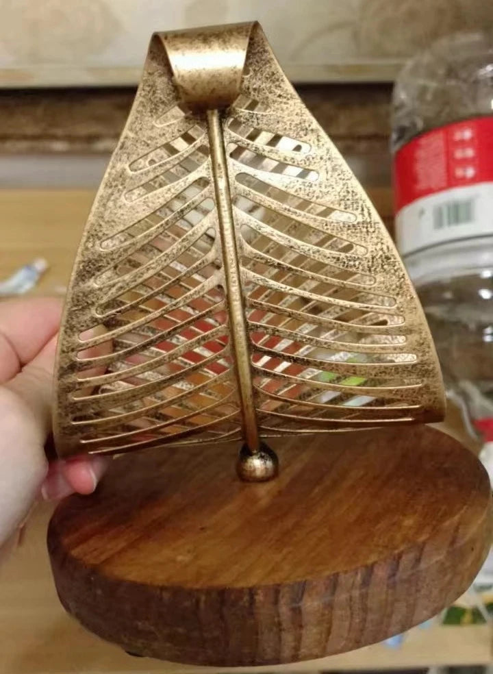 Vintage Leaf Table Tissue Holder