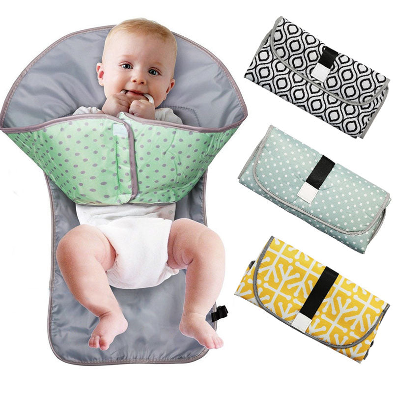 BayBee Clutch™ - Portable Diaper Changing Pad